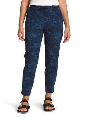 The North Face Never Stop Wearing Pants Women’s Small Navy Tropical Print
